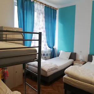  Hostel Lorf Hostel&apartments Polen